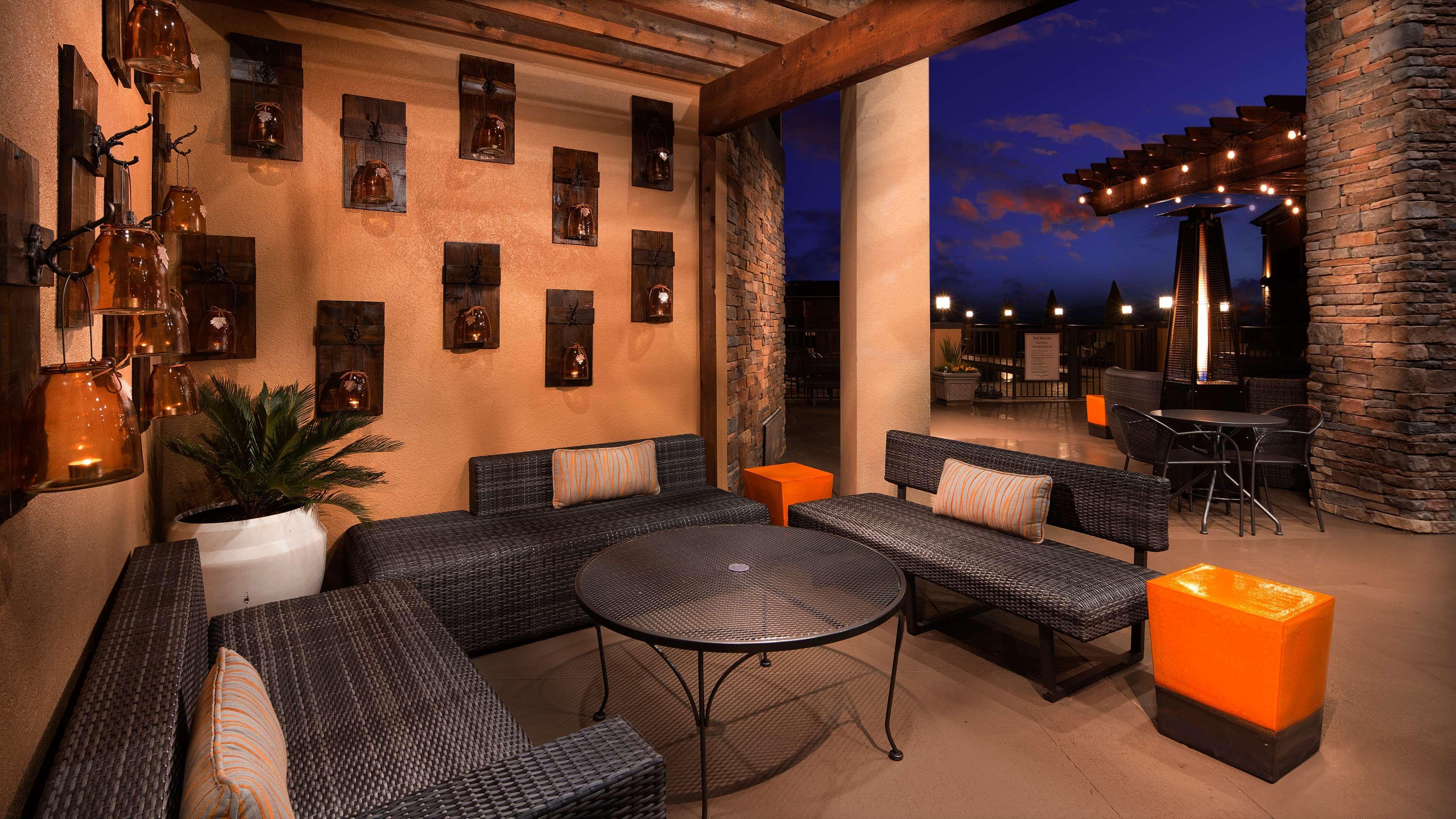 Best Western Warm Springs Hotel And Event Center Buitenkant foto