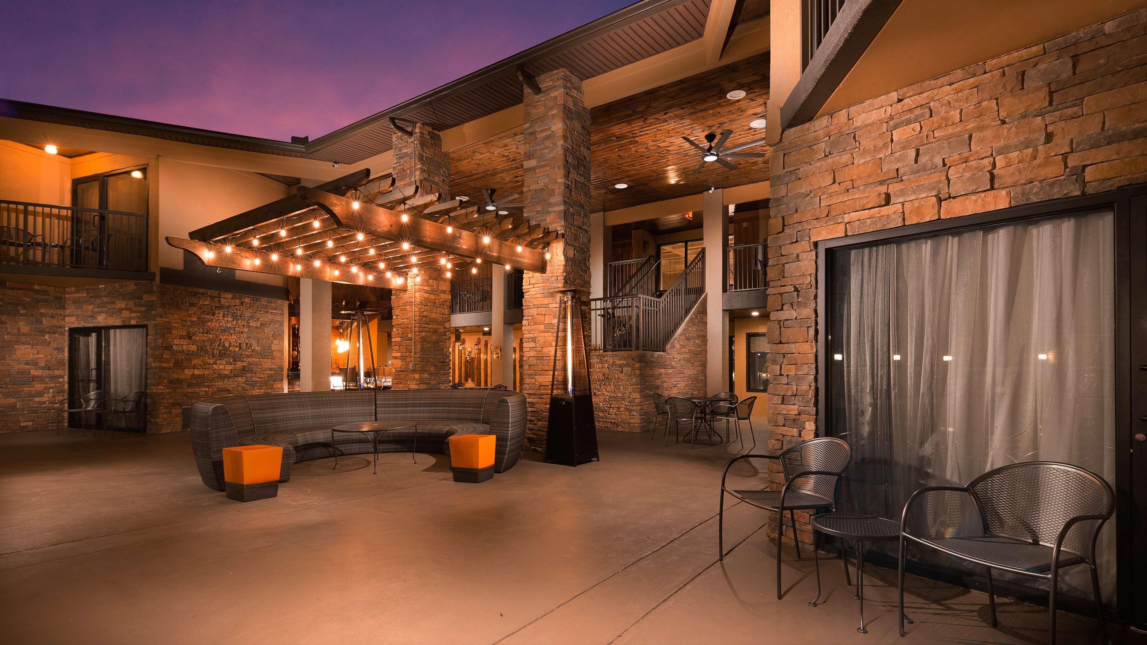 Best Western Warm Springs Hotel And Event Center Buitenkant foto