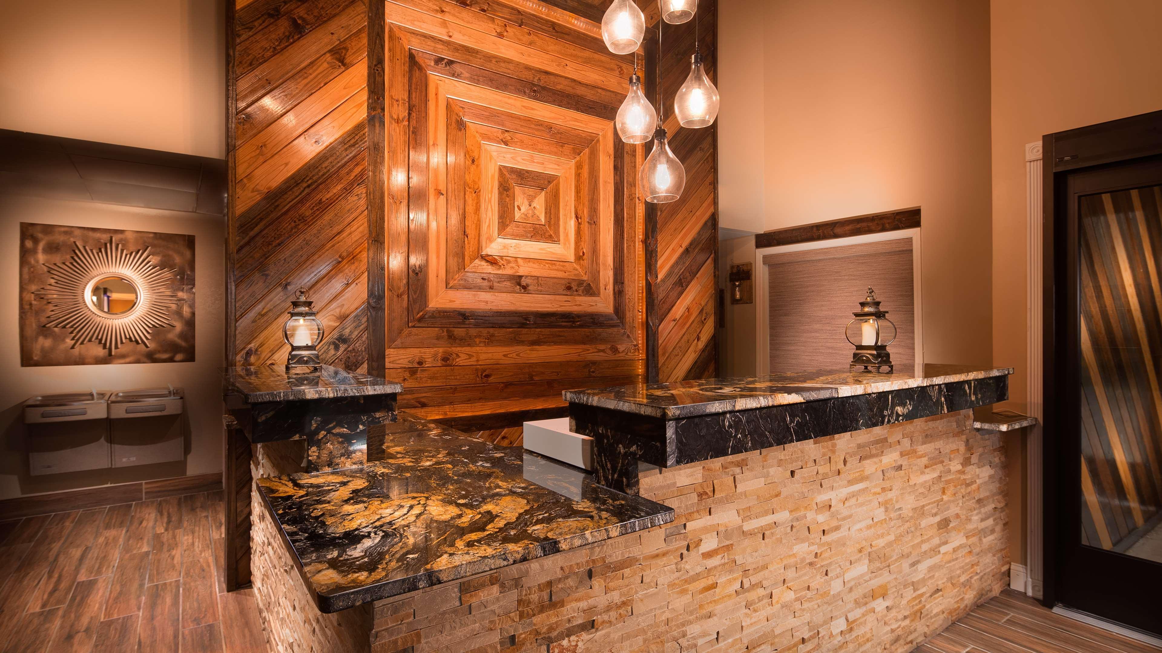 Best Western Warm Springs Hotel And Event Center Buitenkant foto