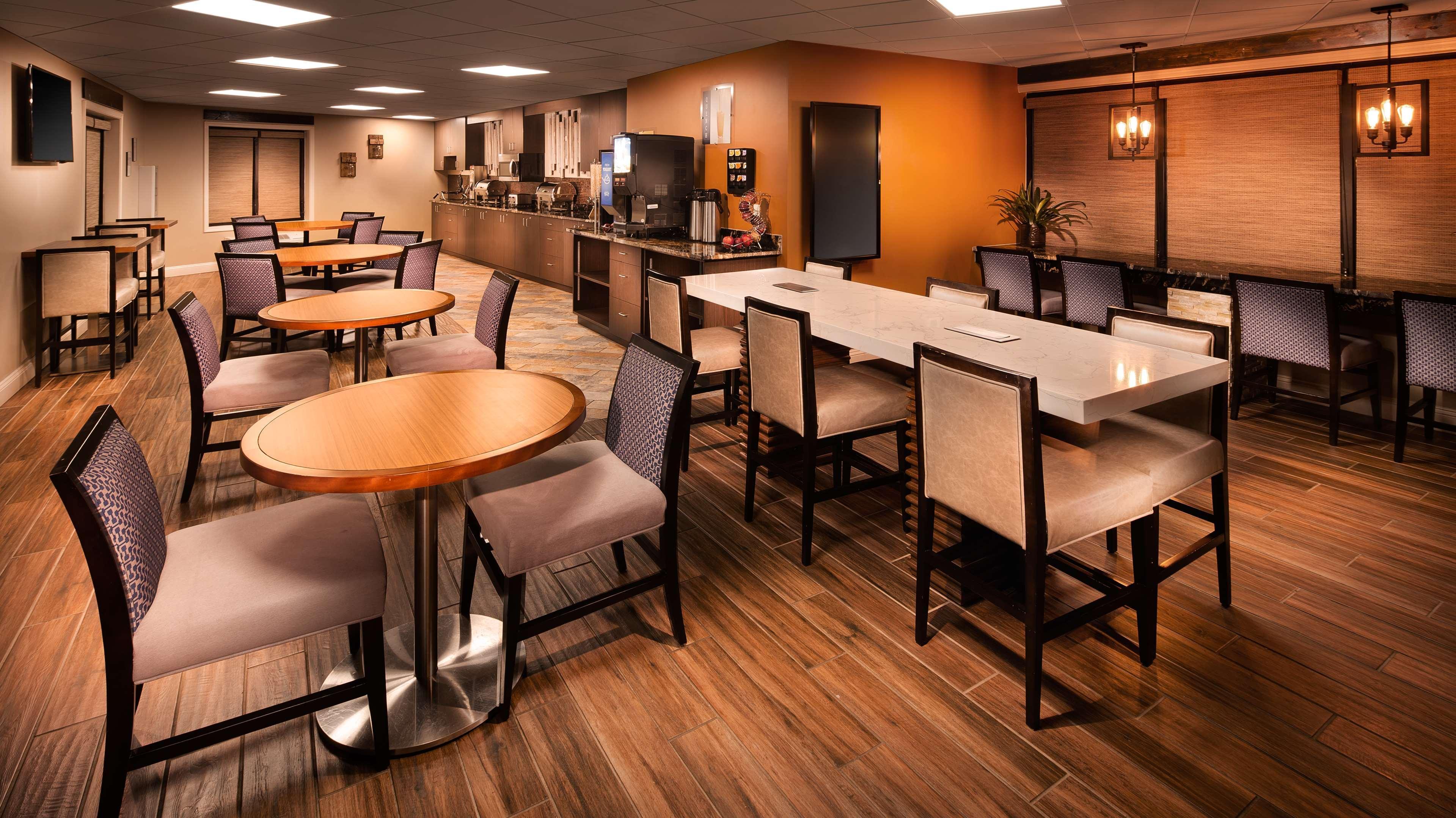 Best Western Warm Springs Hotel And Event Center Buitenkant foto