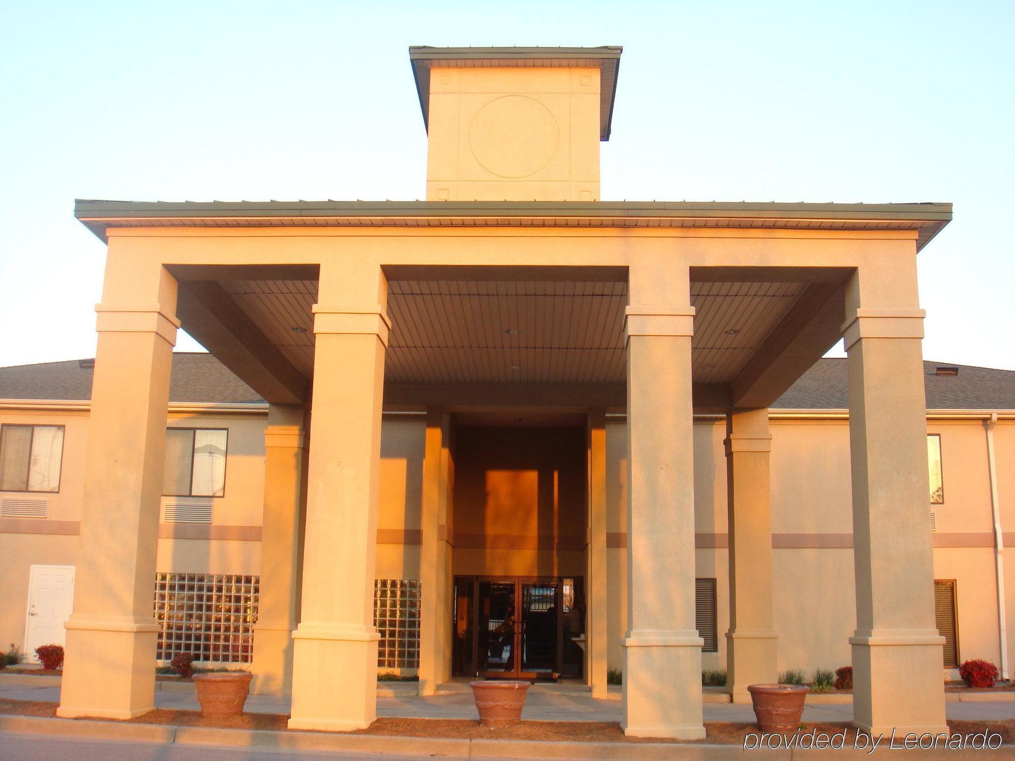 Best Western Warm Springs Hotel And Event Center Buitenkant foto