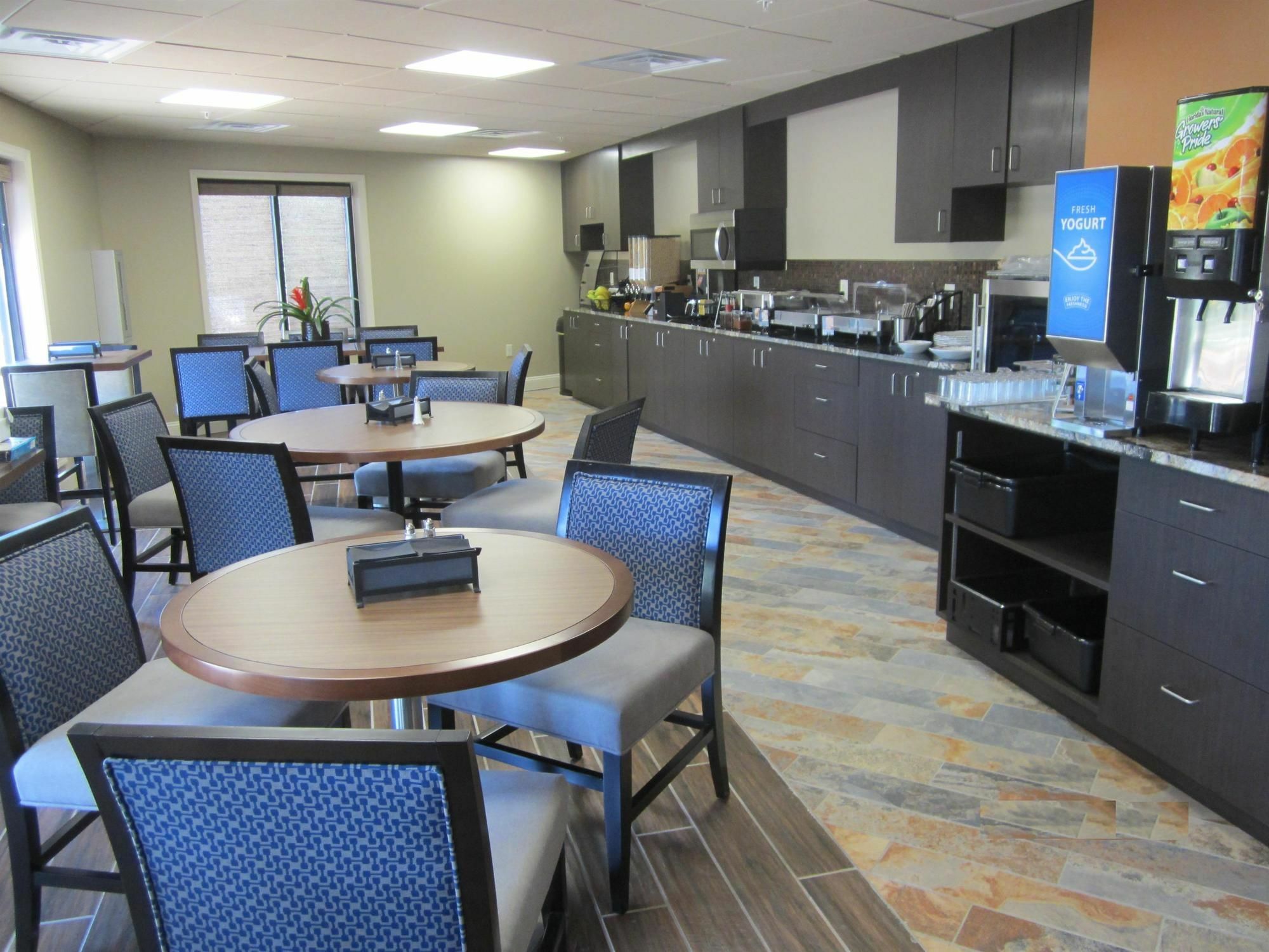 Best Western Warm Springs Hotel And Event Center Buitenkant foto
